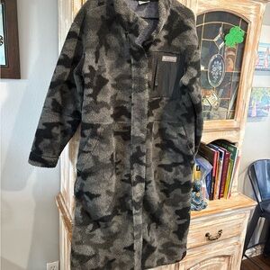 Columbia Black & Gray Camouflage Sherpa Long Coat
